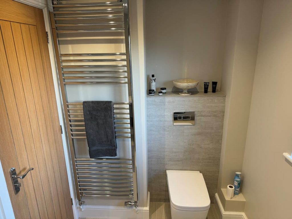 Chrome towel radiator